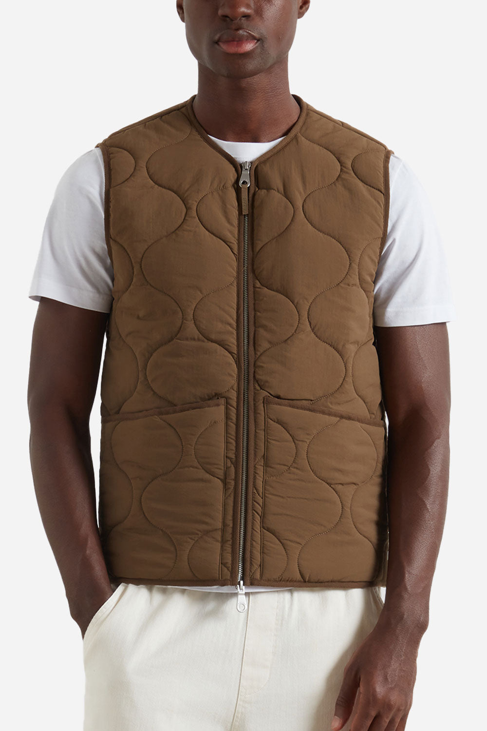 Farah Campbell Gilet (Clove Brown)