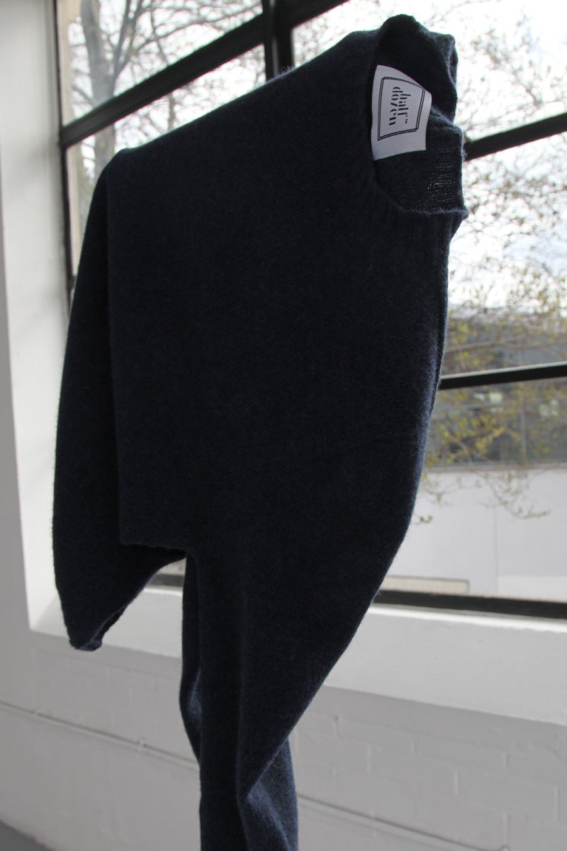 Half-Dozen Supersoft Wool & Cashmere Crew (Bakjal Navy) | Knitwear