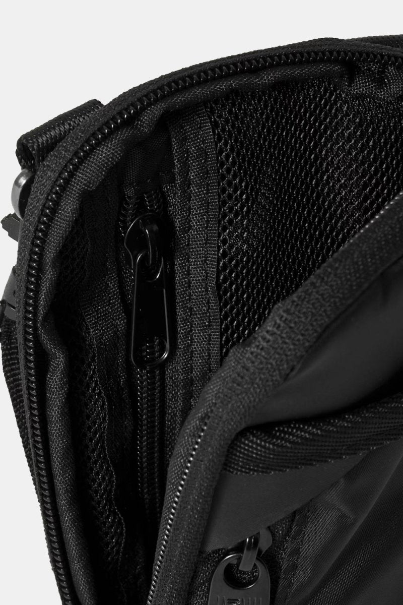 Indispensable IDP Neck Pouch Cell Econyl (Black) | Bags