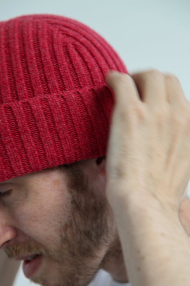 Super-Soft Lambswool Fisherman Beanie - Rouge Red | Hats