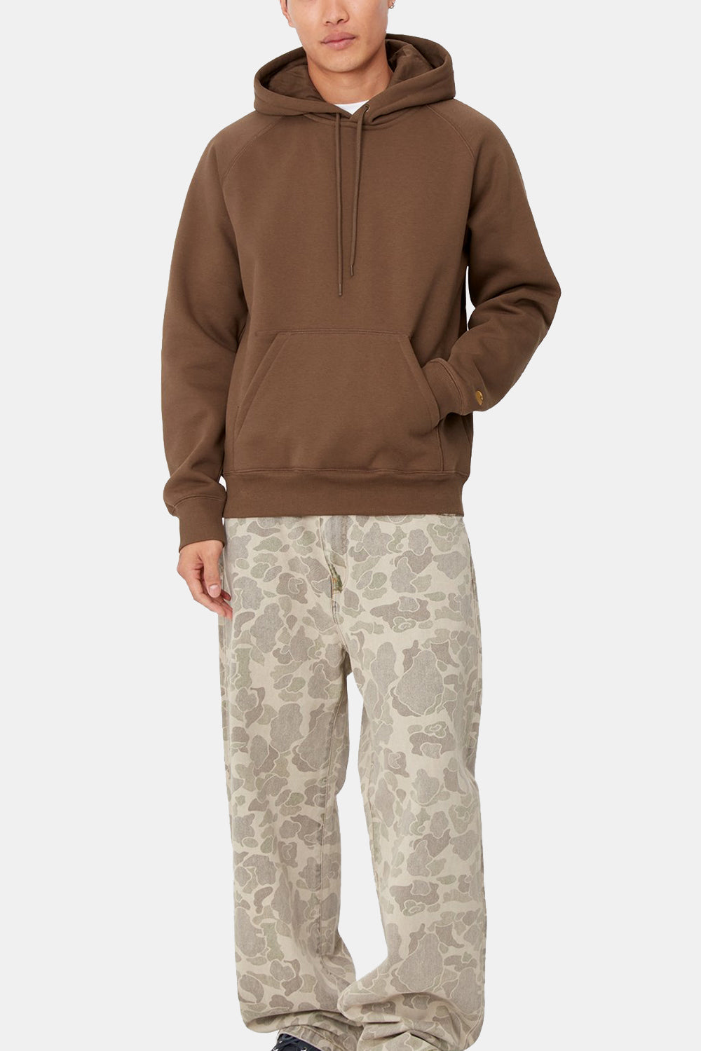 سويت شيرت Carhartt WIP بغطاء للرأس (شوكولاتة/ذهبي)